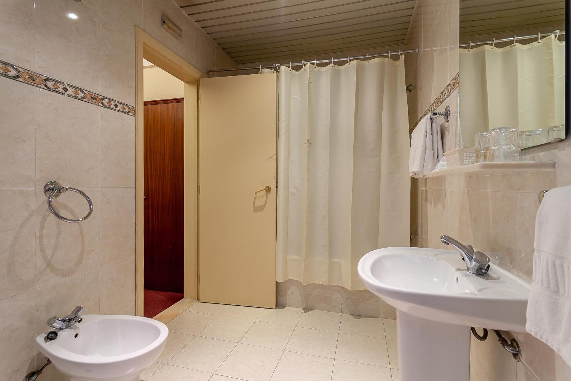 Residencial Horizonte Hotel Lisbon Exterior photo